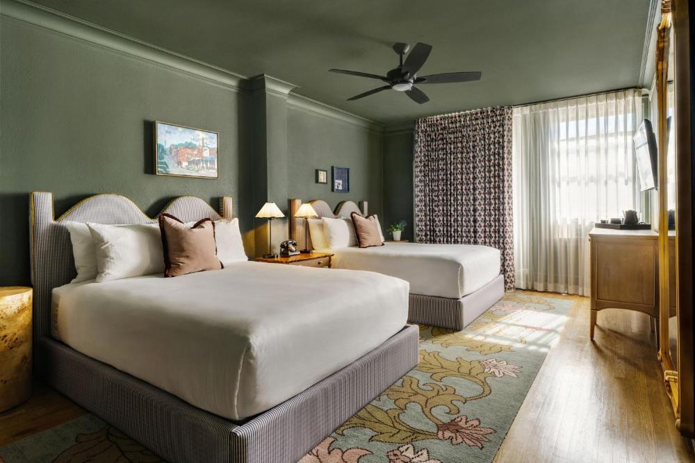 Deluxe Queen Room with Two Queen Beds interior